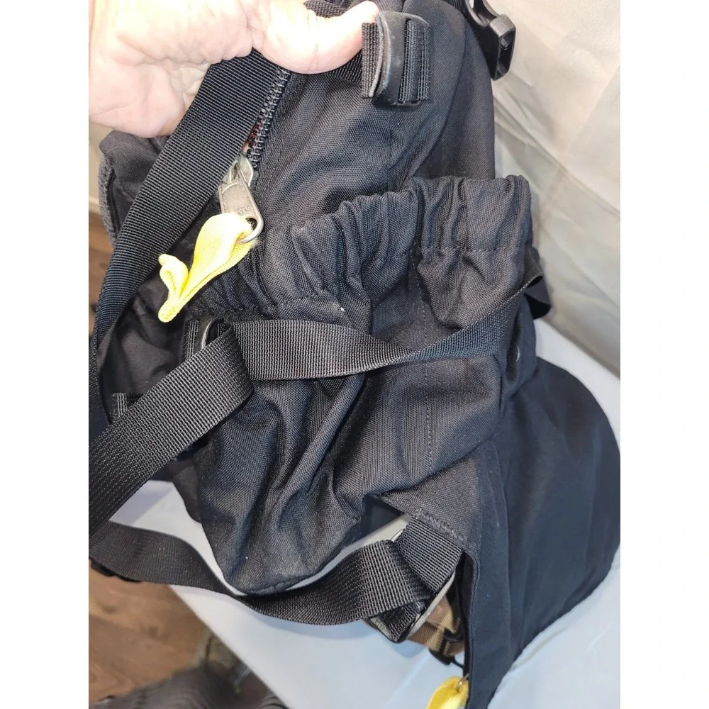 Mountainsmith Trek Large Nylon Fanny Pack Black/Yellow 0-5L Padded Strap